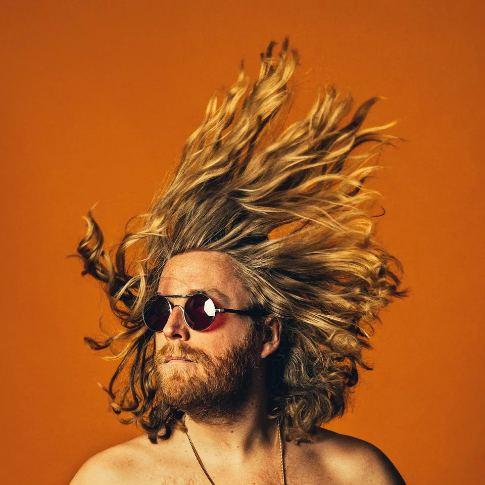 "Hur fan kan en människa vara illegal?"