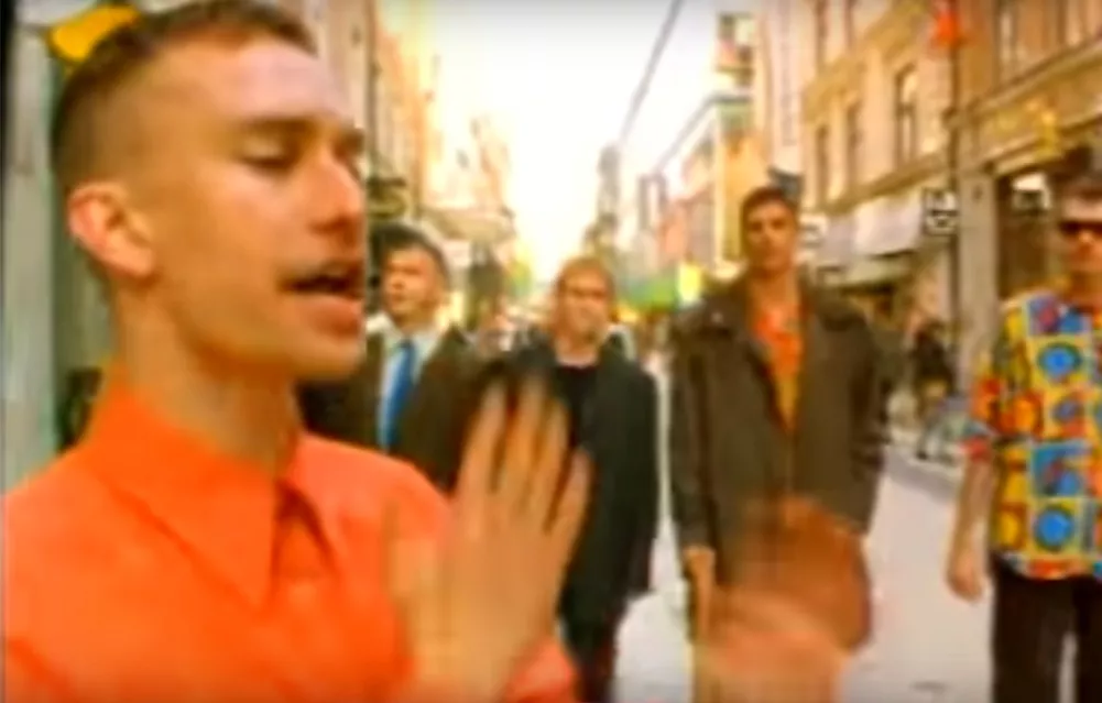 ''Istället För Musik ...'' fyller 20 - se videon i baklänges-version