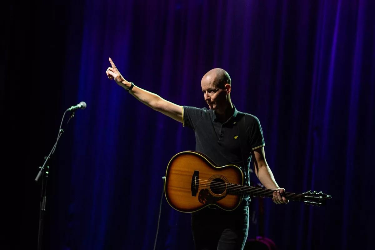 Stærke sange skrællet ind til substansen