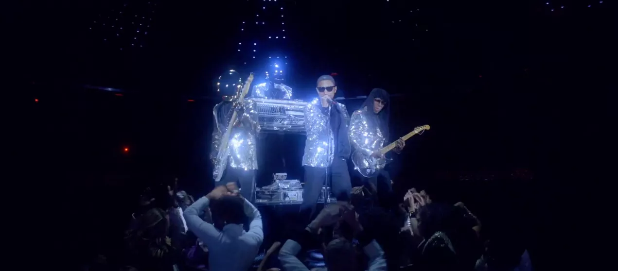 Se Daft Punks glittrande nya video
