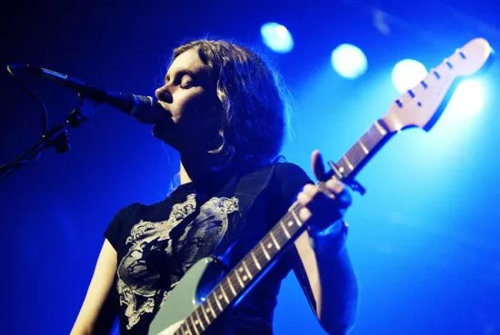 Kirstine Stubbe Teglbjærg var en central del af Blue Foundation i storhedstiden i 00'erne - her ved Spot Festival i Aarhus i 2006. Foto: Jacob Dinesen