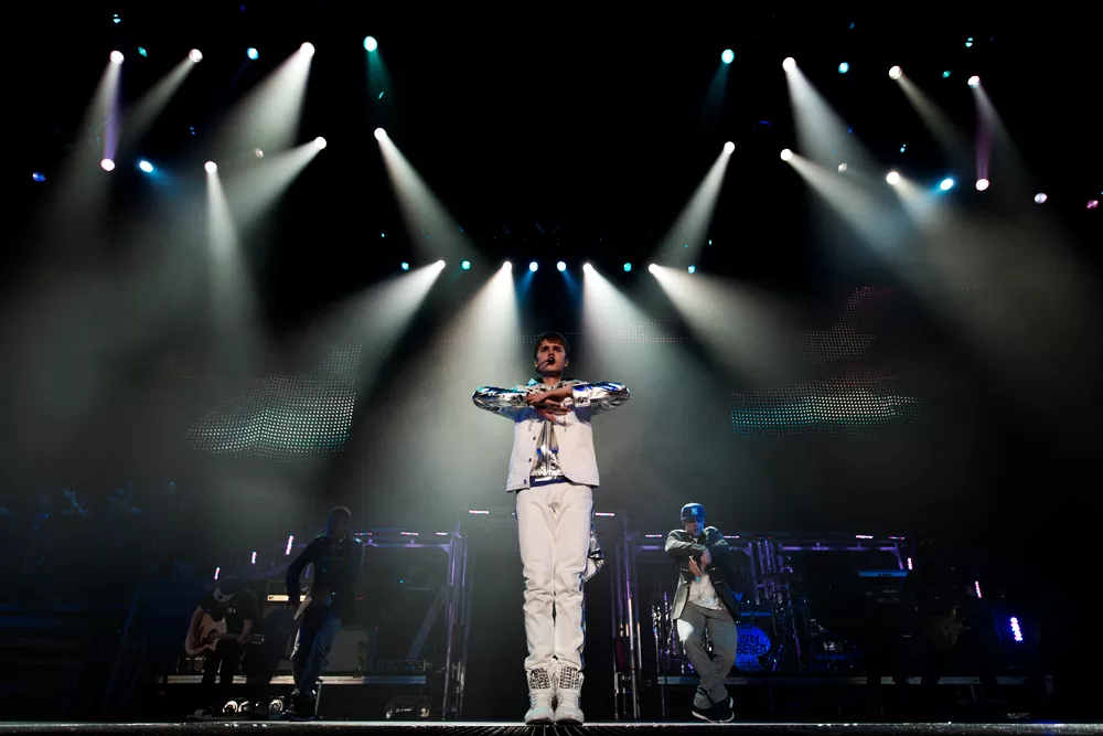 Justin Bieber skal betale kæmpebøde for forsinket koncert