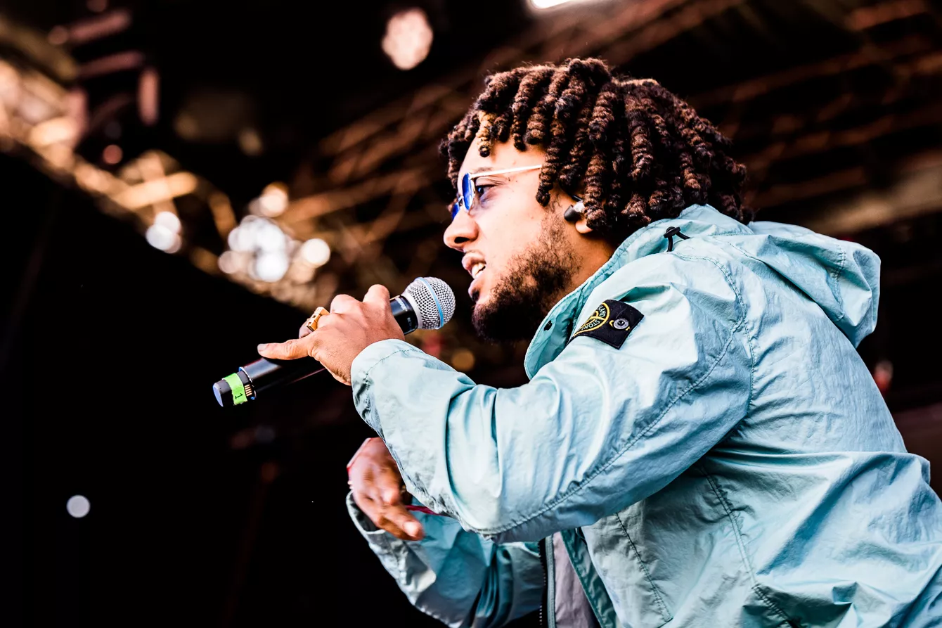 Benny Jamz flyver højt på nyt track