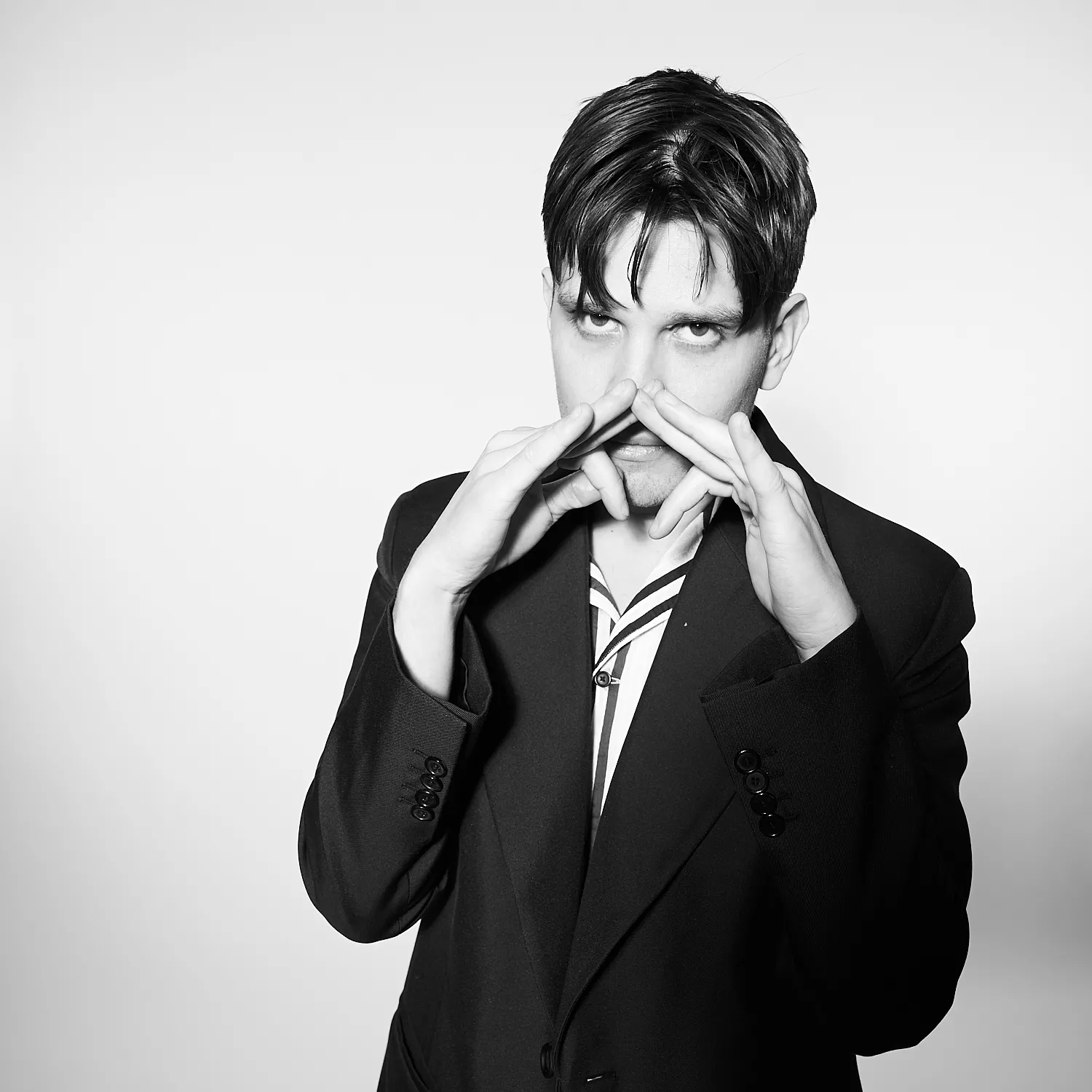 Lorentz blev cancelled och lägger ner karriären – avslutar med album och konsert