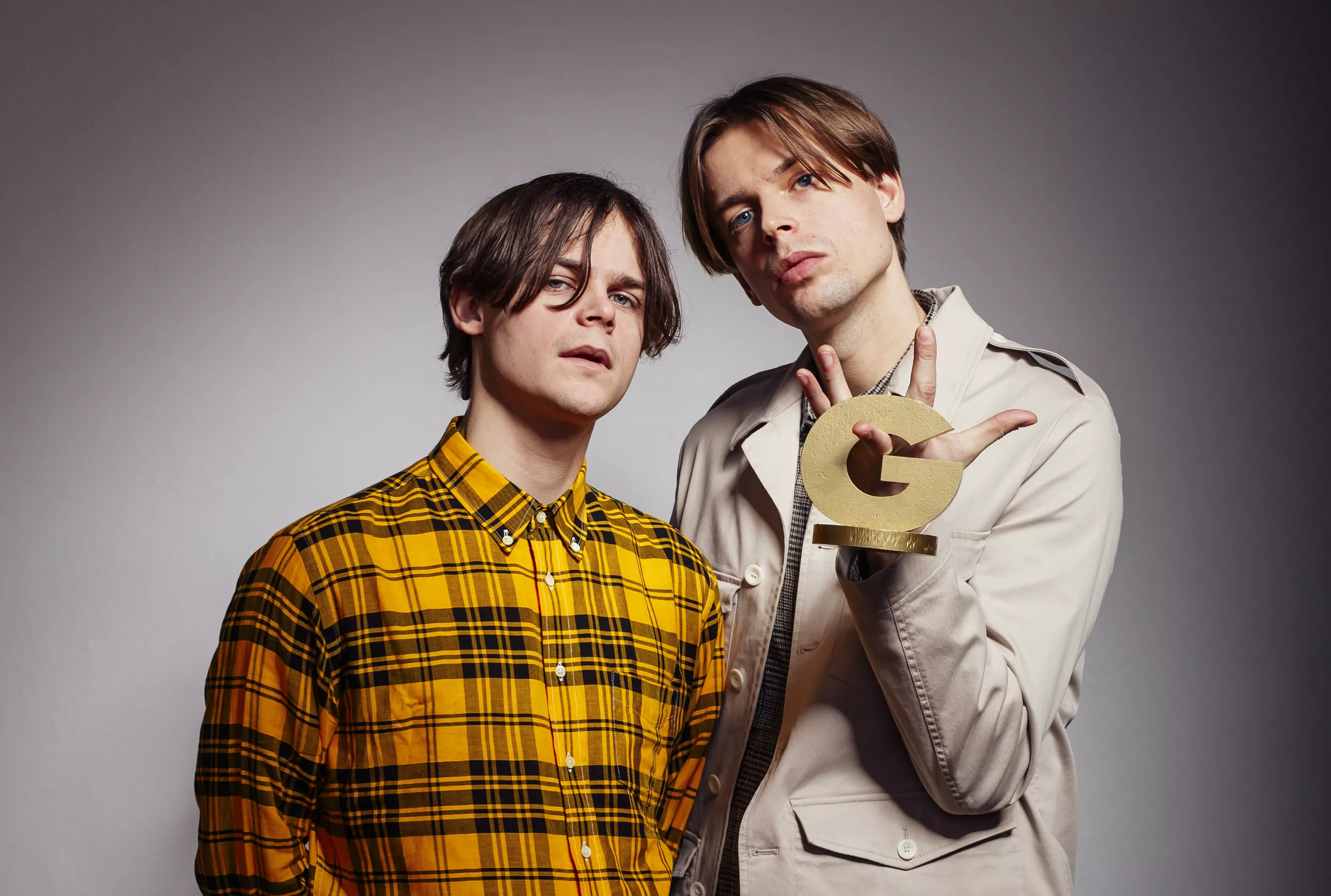 Junior Brielle på turné – med uppbackning