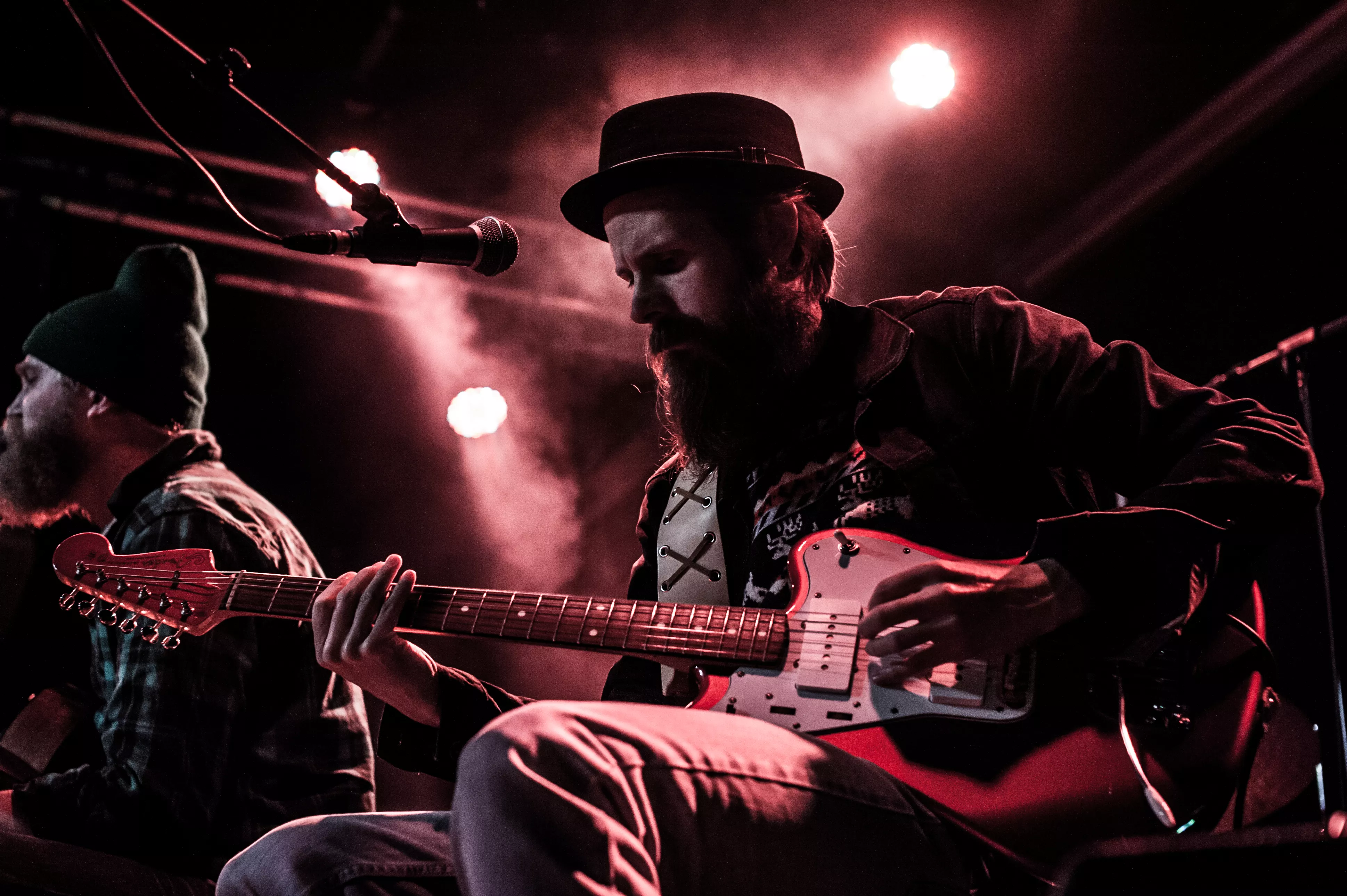 Telestjernen udgiver plade til september