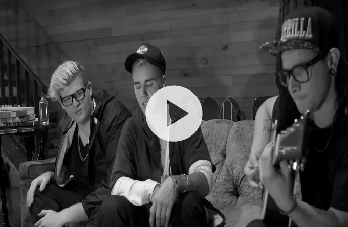 Se Justin Bieber synge Sorry – med Skrillex på guitar