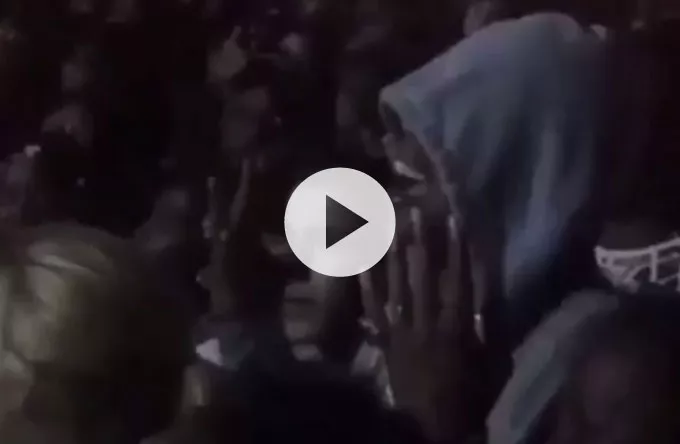 Se Jay-Z give den gas til Beyoncé-koncert
