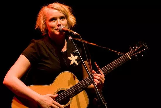 Ane Brun går in i studion