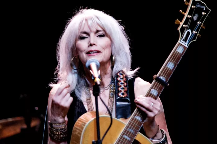Emmylou Harris tilbage til rødderne