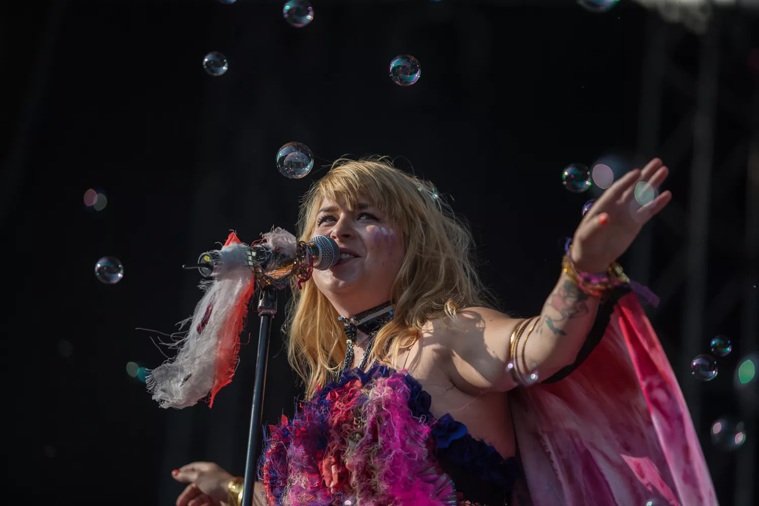 Linnea Henriksson – Svensk Idol-stjerne hitter bredt