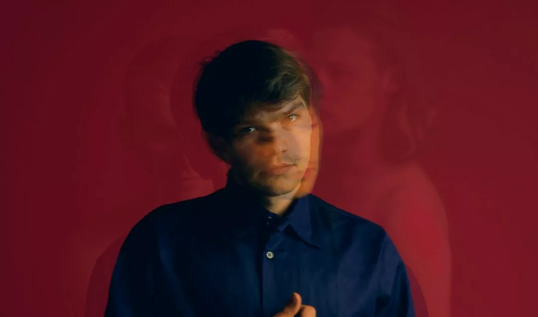 Ny single fra Marshall Cecil omfavner kærlighedens frygtindgydende væsen