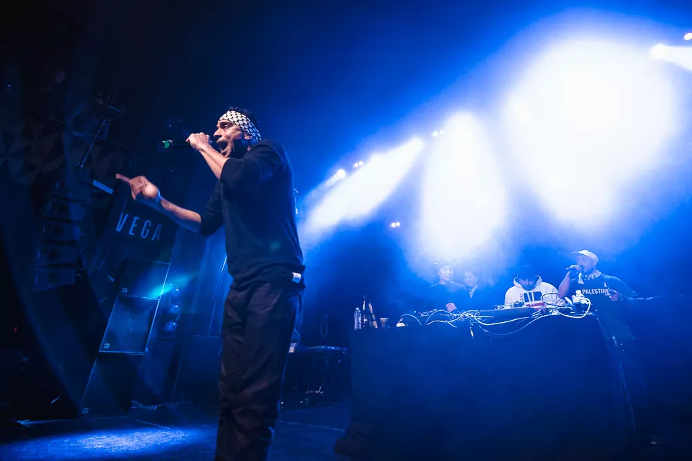 Marwan smider nyt album på gaden