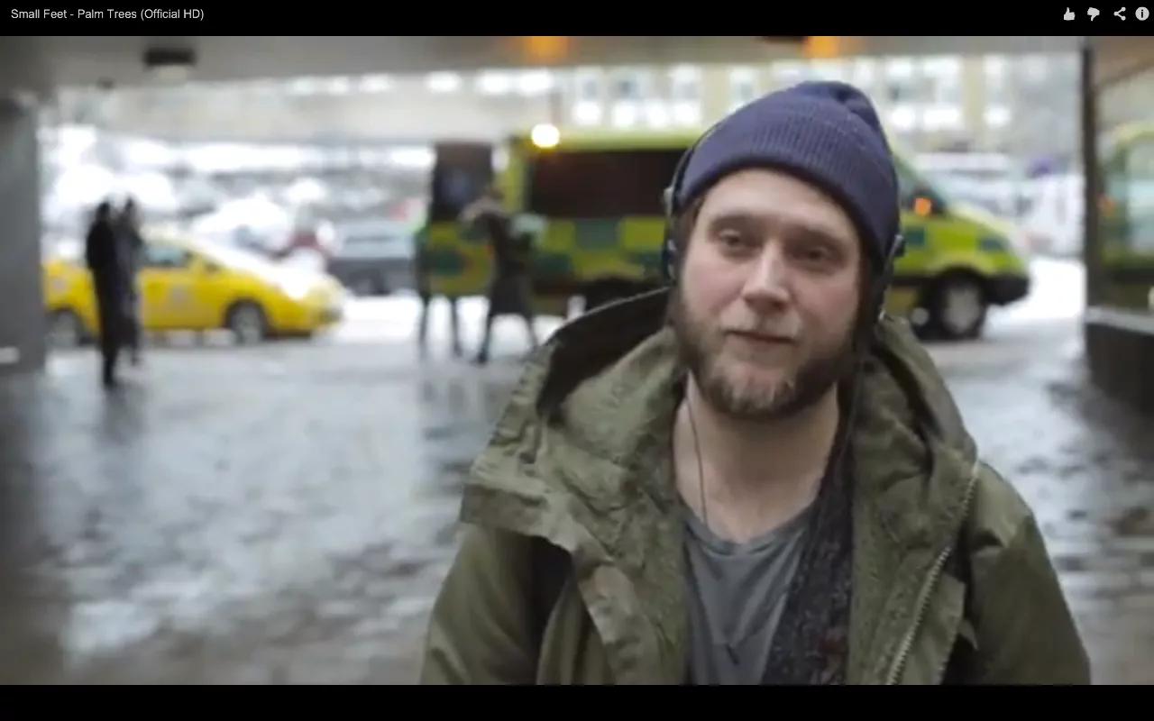 VIDEOPREMIÄR: Small Feet – Palm Trees  