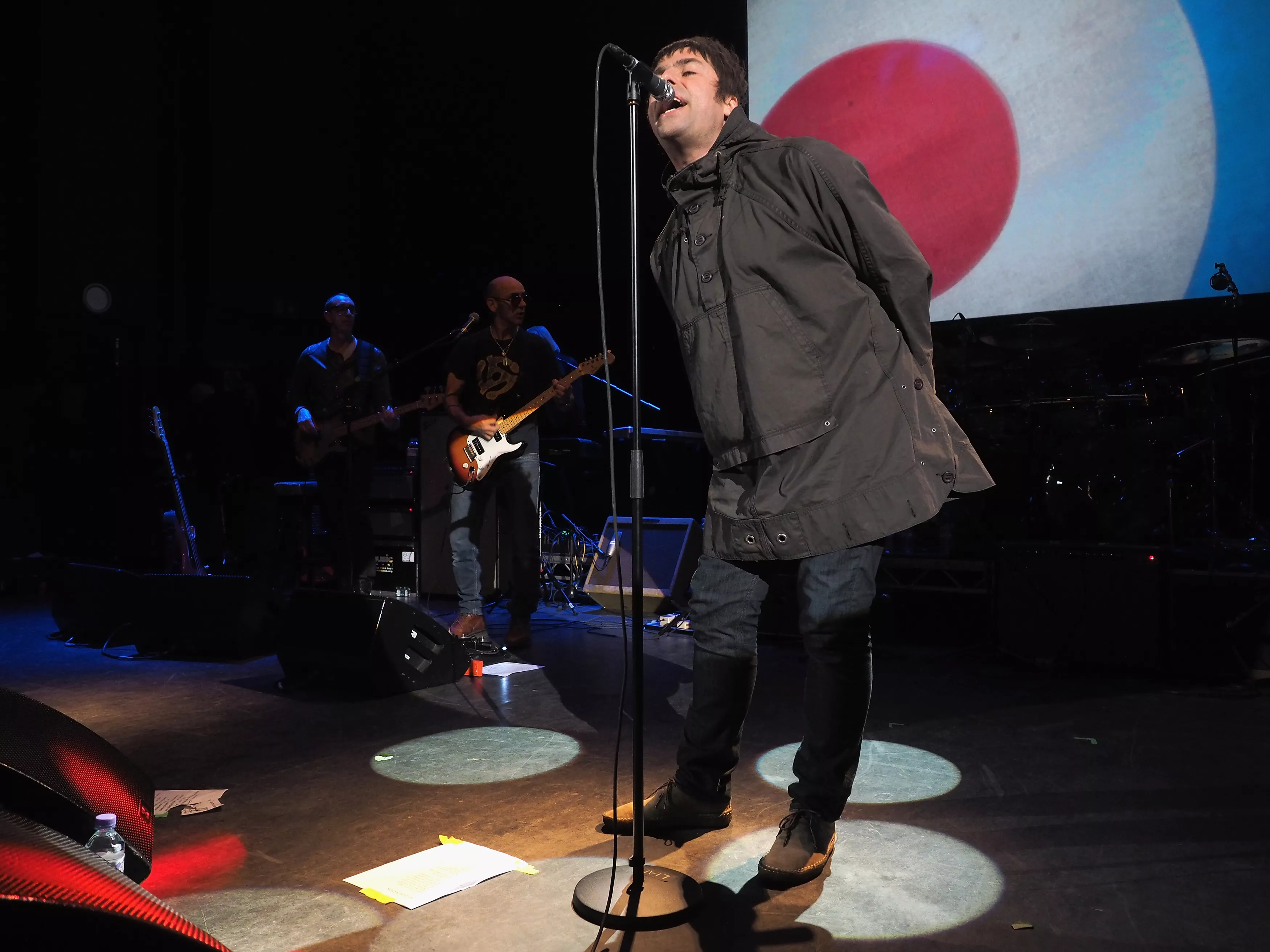 Liam Gallagher afliver rygter om soloalbum
