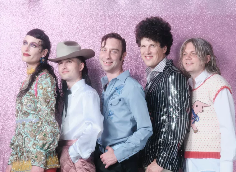 Det här är din väg in i Black Lips galna garagerock