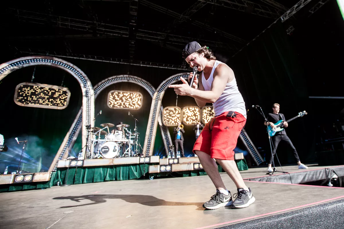 Lukas Graham er nummer et i Australien