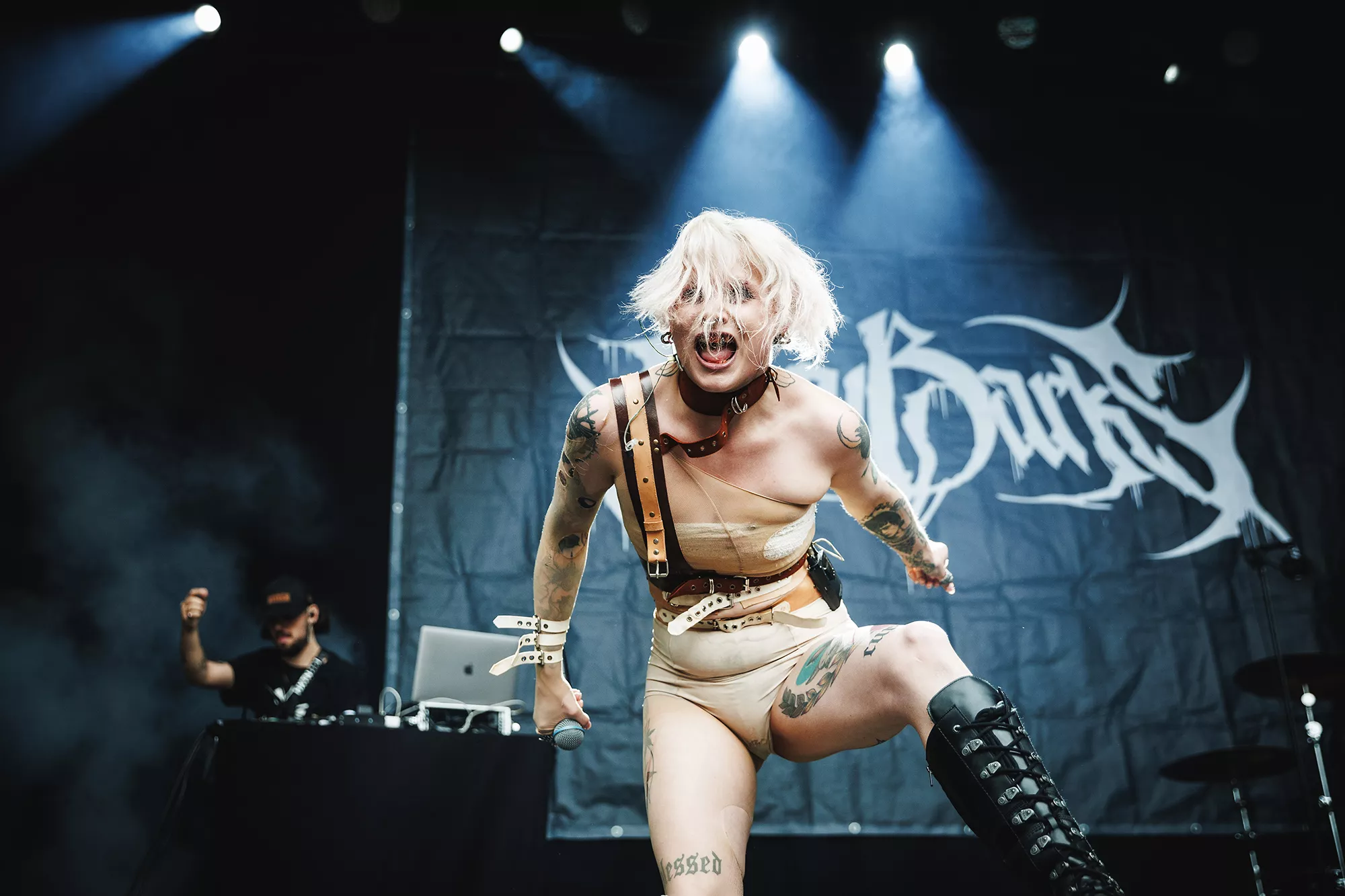 Vækket af velsignelser og forbandelser