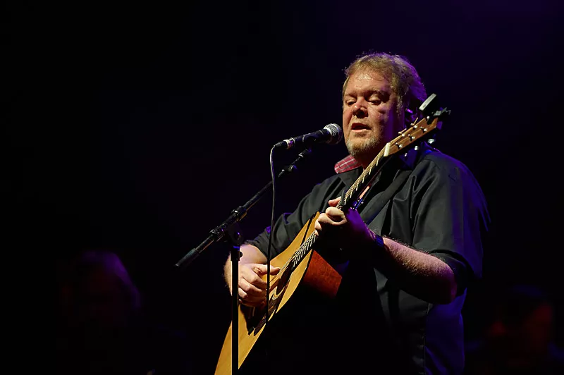 Sebastian tager på soloturné