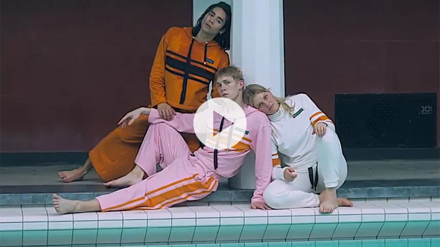 Pastelfarvet dansevideo fra drømmepop-duoen AyOwA