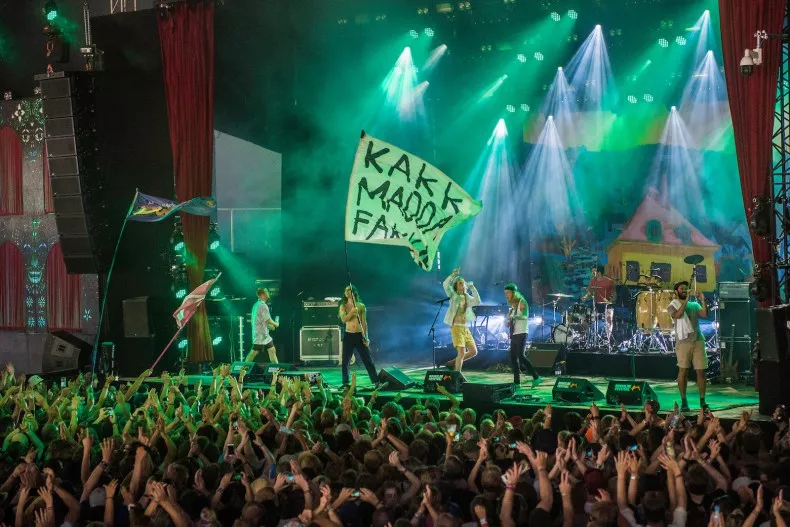 Kakkmaddafakka annonserer verdensturné