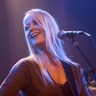 Tina Dickow fortæller om In The Red
