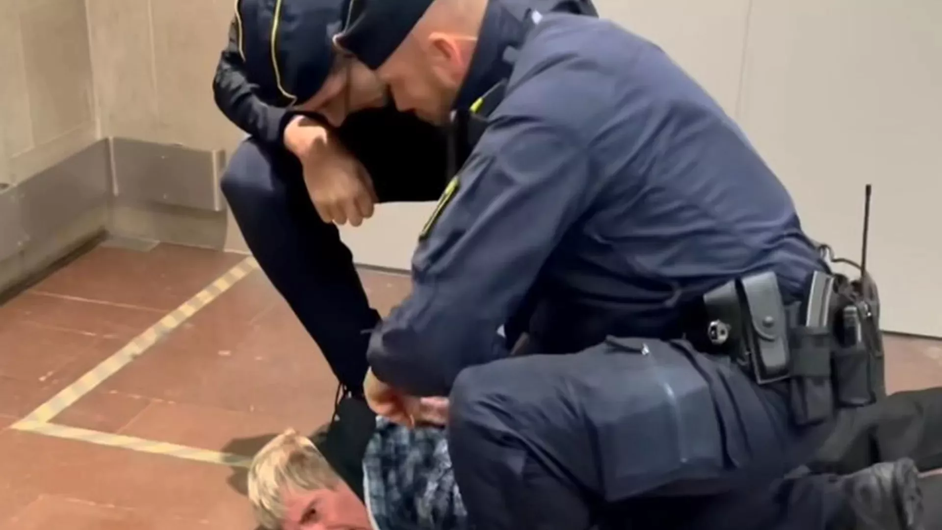 Svensk artist nedbrottad av polis – utredningen läggs ned