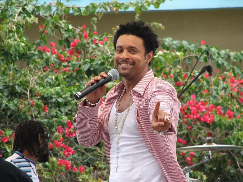Hör Shaggy sjunga Cindy Lauper