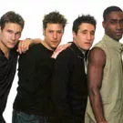 Blue genindspiller Elton John-hit - med ham selv