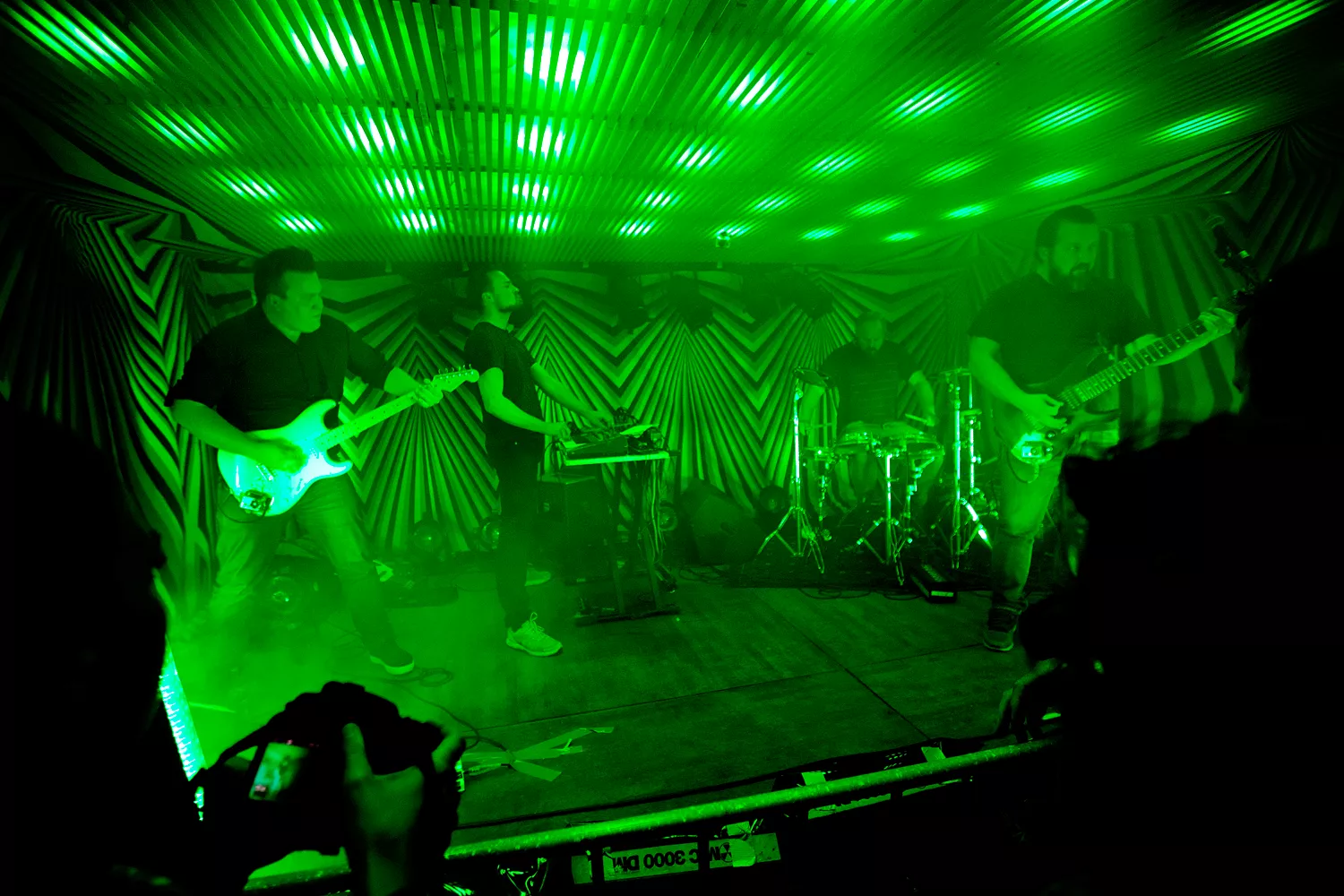 KILLL slipper livealbum på Revolver