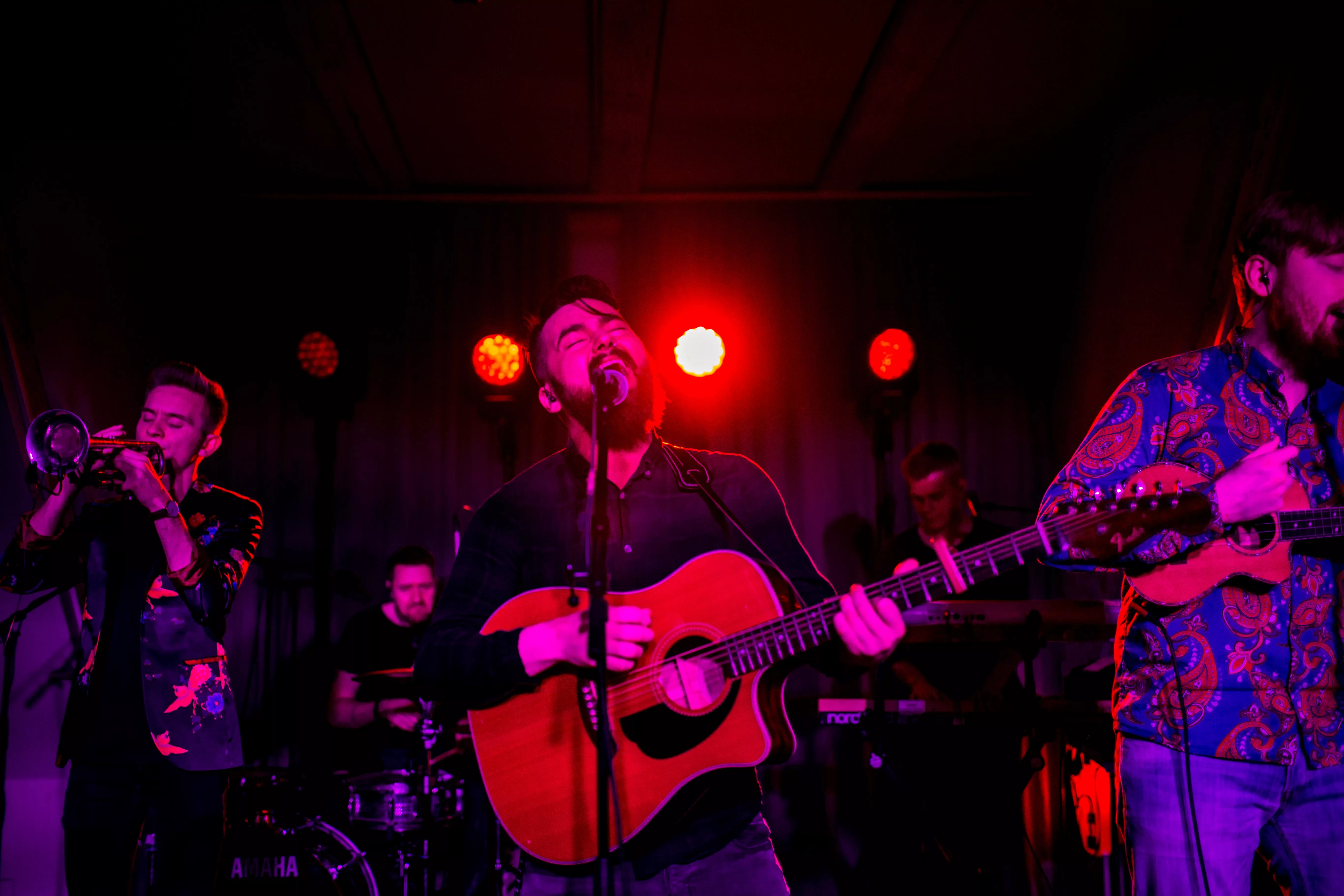 Nordatlantens Brygge brød med vintermørket i færøsk folk-fest 