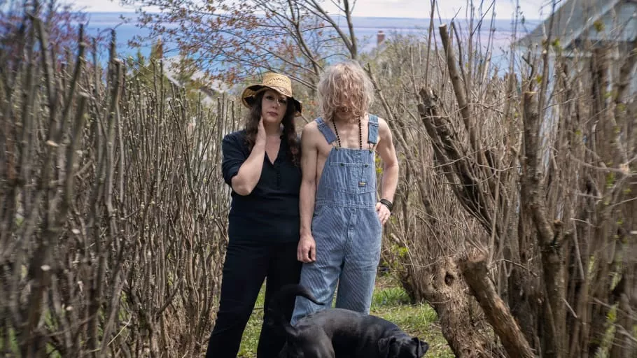 Low giver danske koncerter – og udgiver ny single 