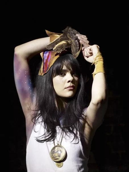 Bat For Lashes udsender nyt album