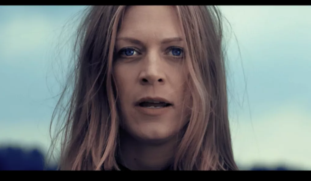 Ny musikvideo: Rumpistol og Ane Trolle i spektakulært lysshow