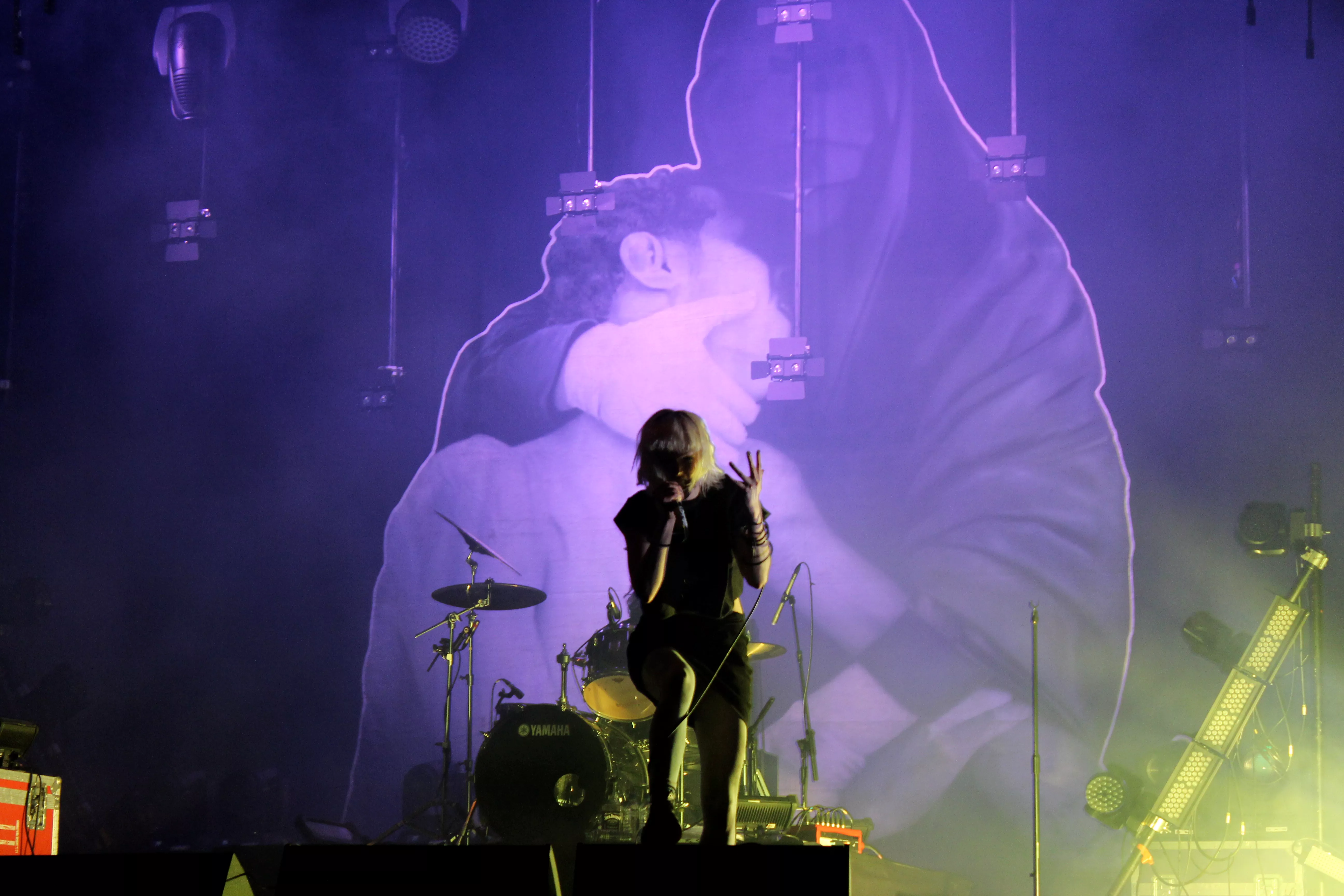 Legger Crystal Castles opp?