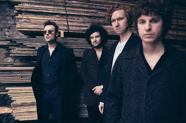 50/50 mellem fin britisk indierock og det fladeste fyld