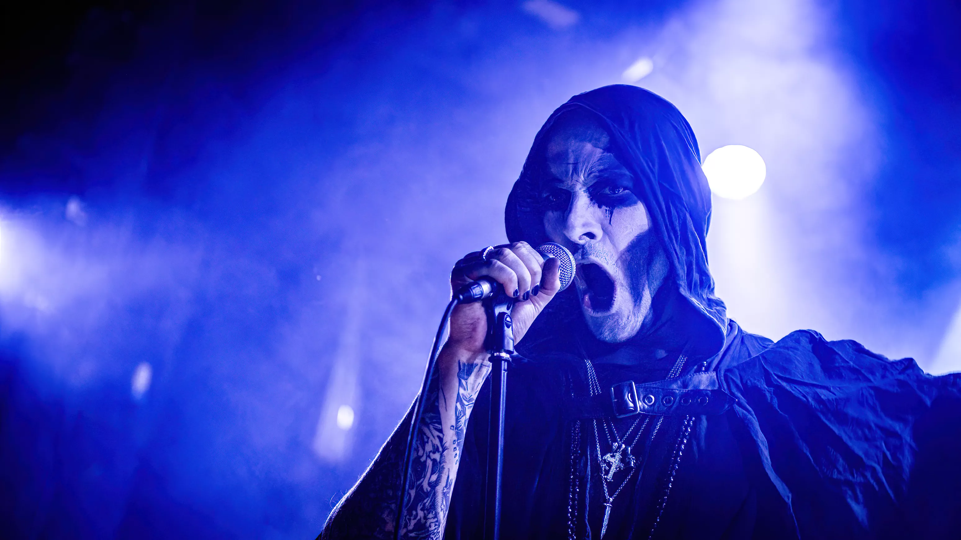 FOTOSERIE: Spot Metal fik djævlehornene frem på Train