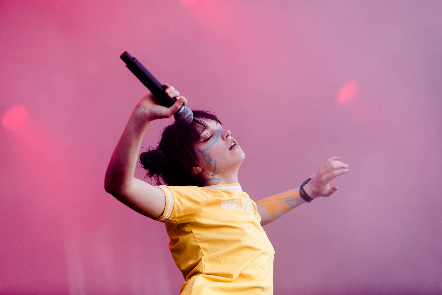 KONCERT- & KULTURAFTEN: Lydmor livestreamer fra Lille Orange 