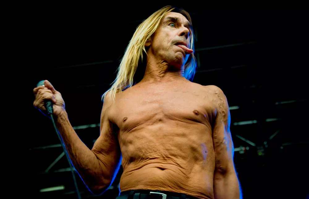 VIDEO: Iggy Pop fejrer Halloween med ”Biggy Pop” 