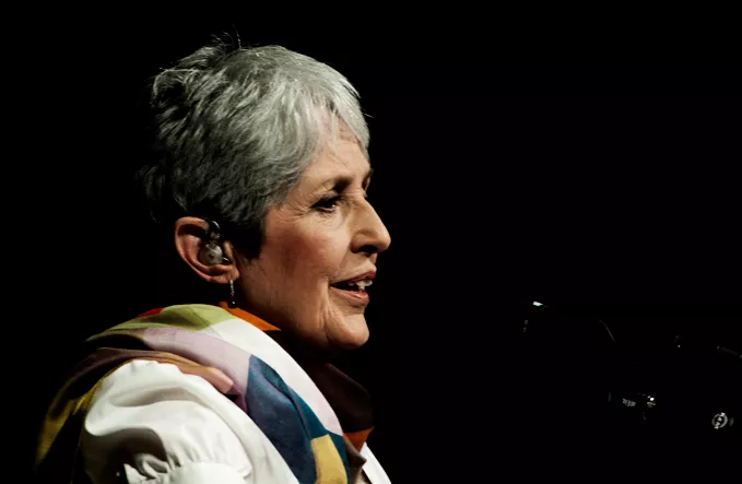 Joan Baez: Værket, Randers