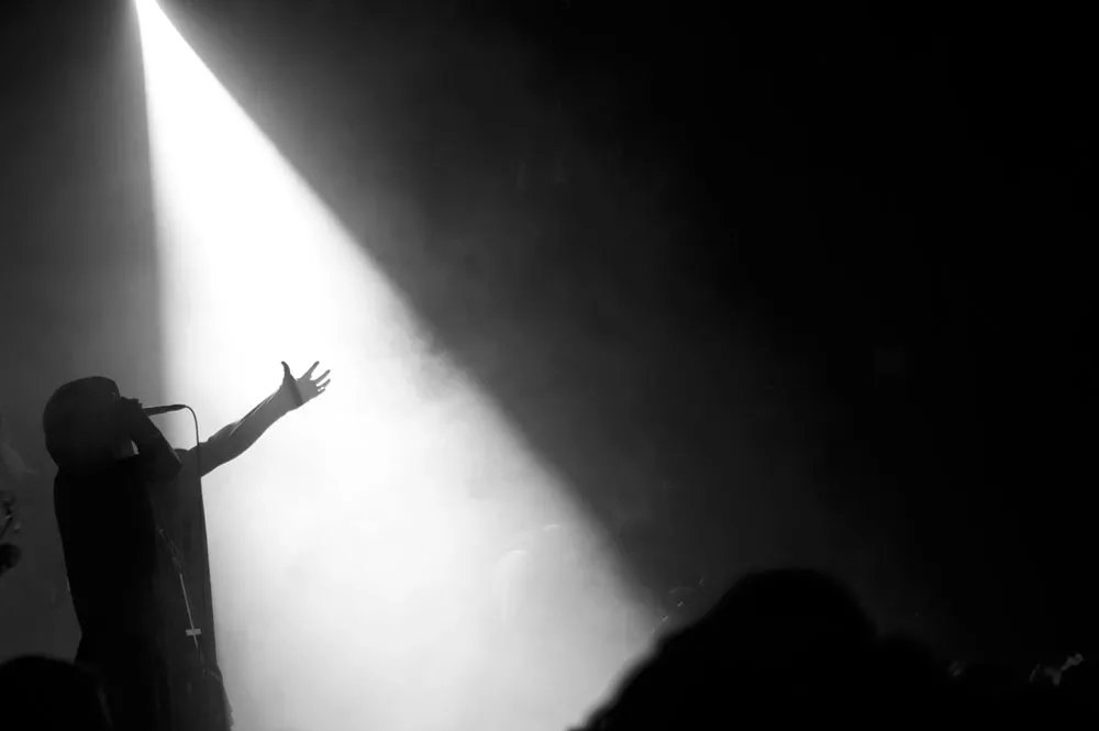 REPORTAGE: Piskande svart oväder – del I