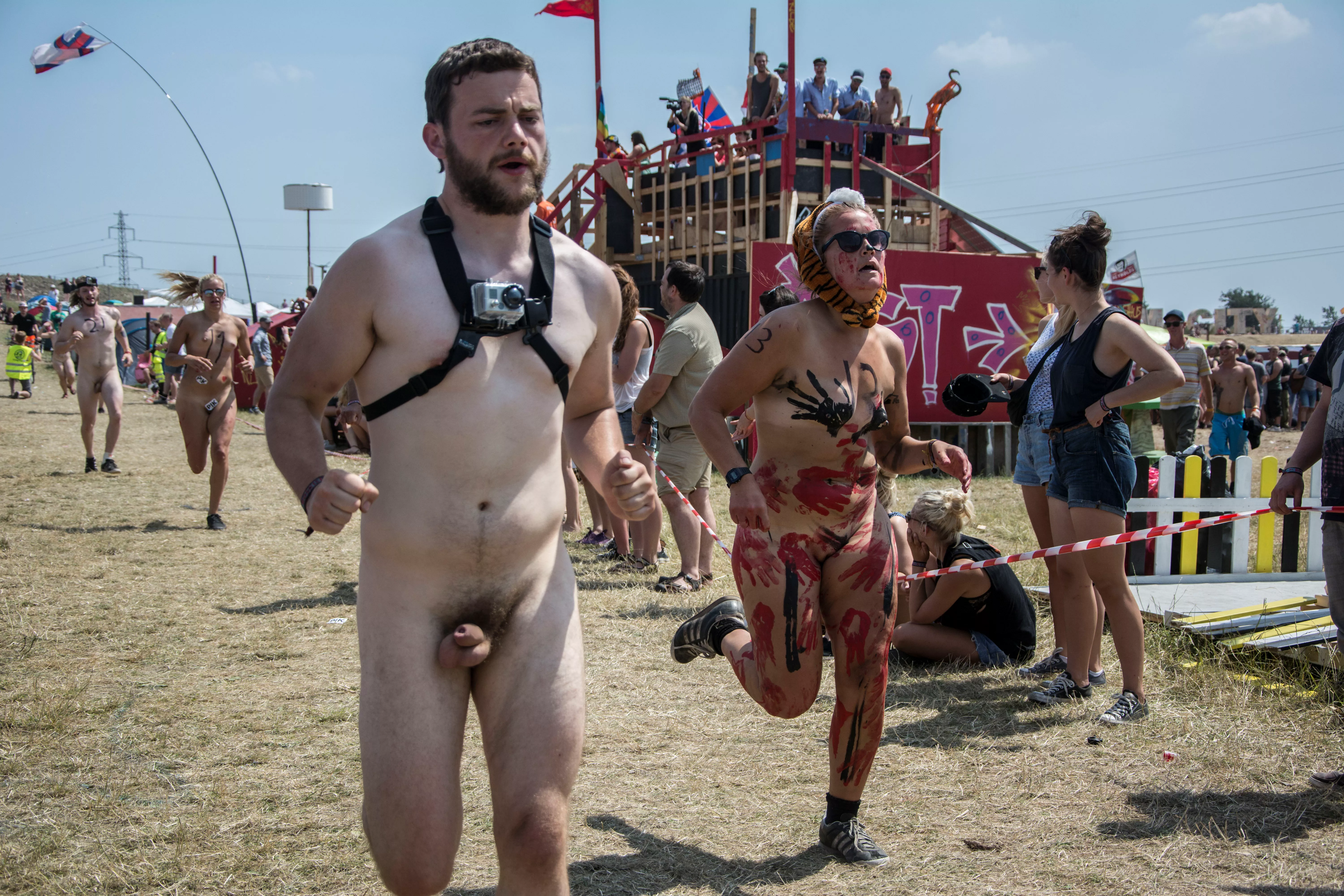 Nøgenløb på Roskilde: Pik og patter på parade