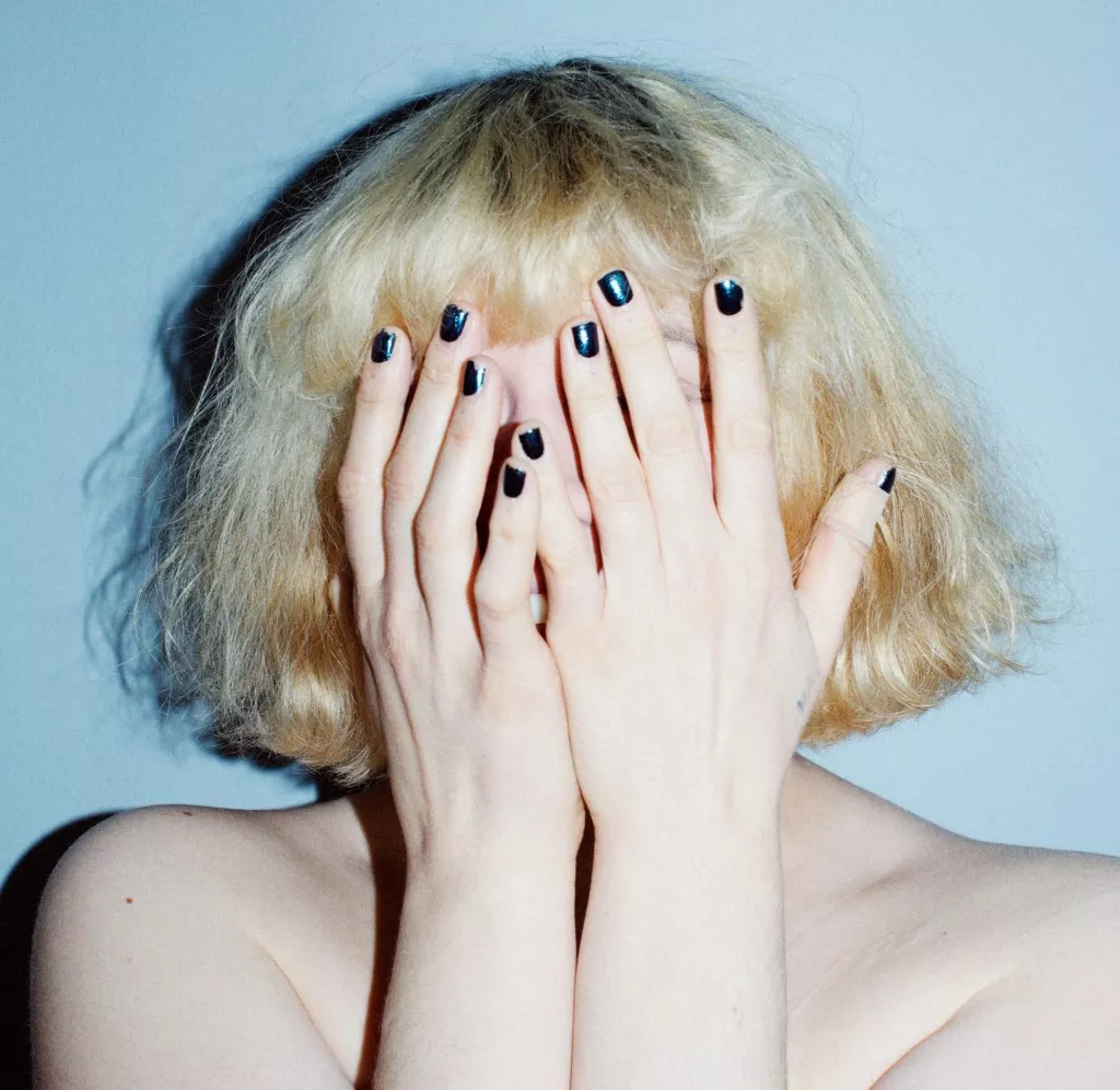 Dämpad ångest möter ljusare partier