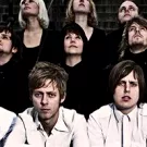 Twins Twins varmer op for Figurines