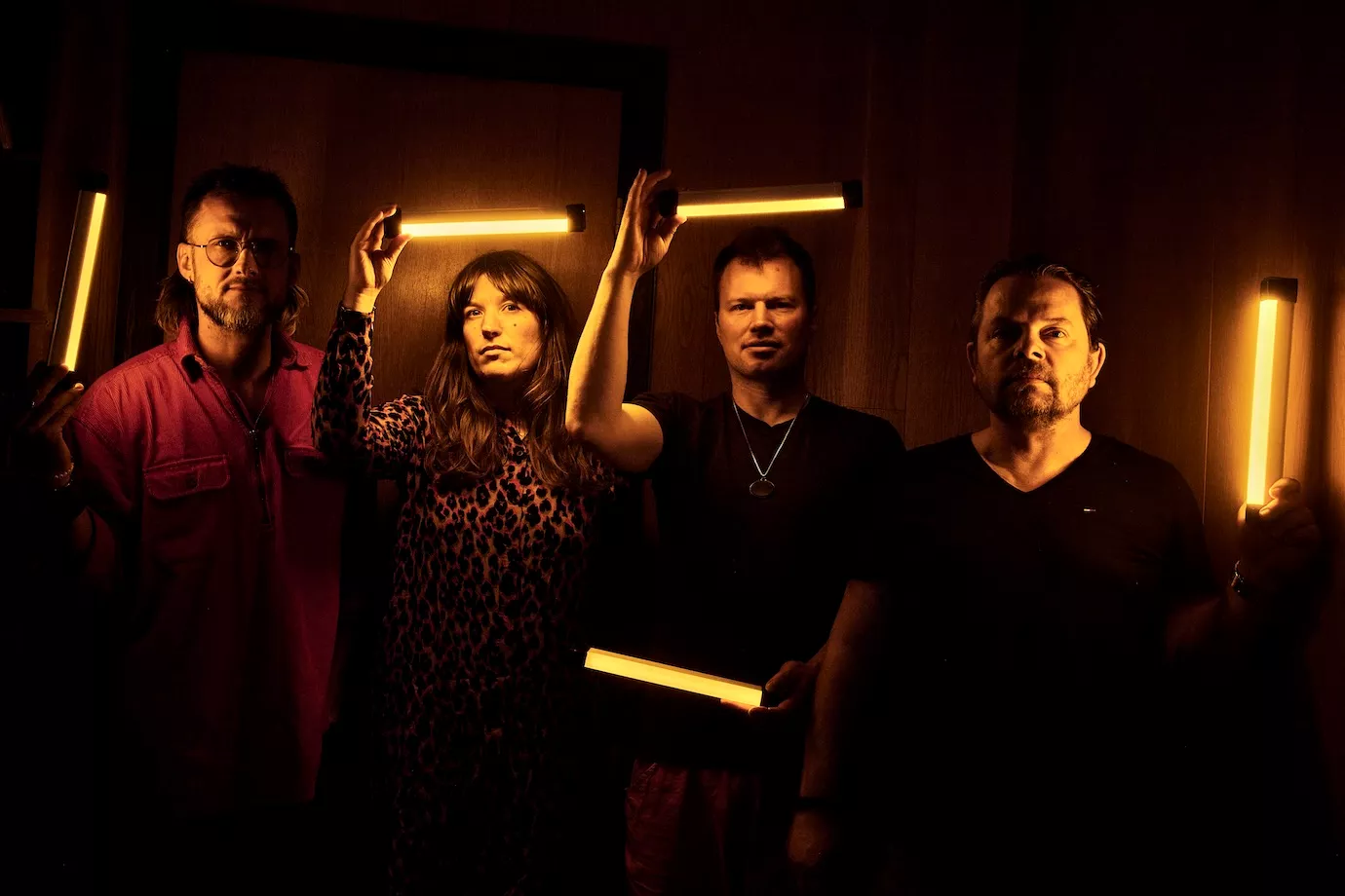 Samfundskritisk rock om en bøvlet verden