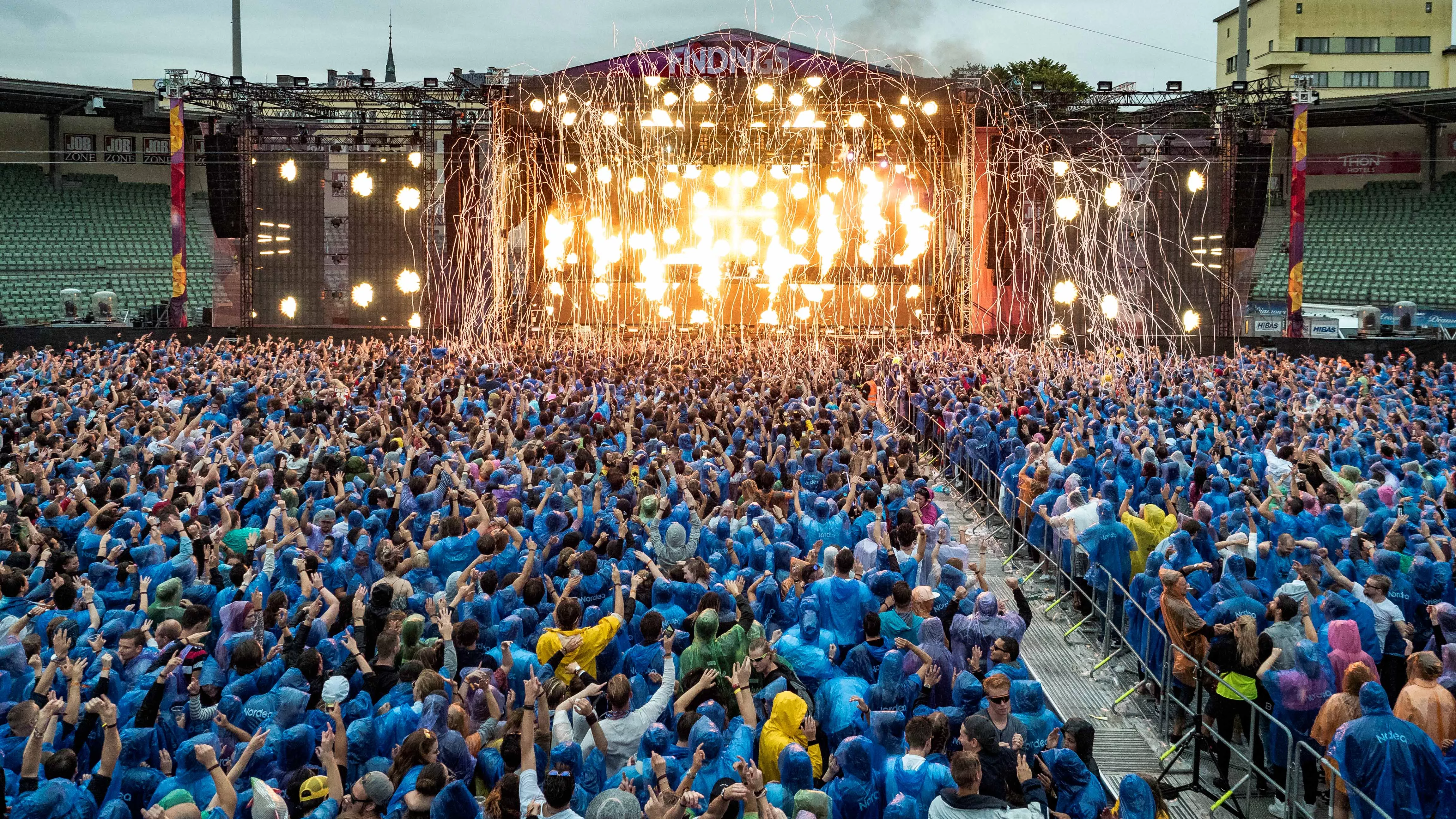 Presenterar dragplåster – "en av de allra mest önskade artisterna"