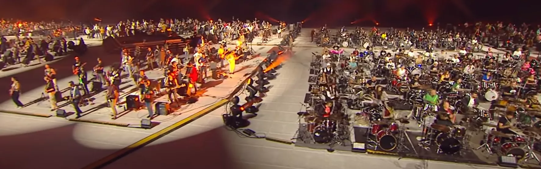 Över 1000 musiker hyllar Taylor Hawkins samtidigt