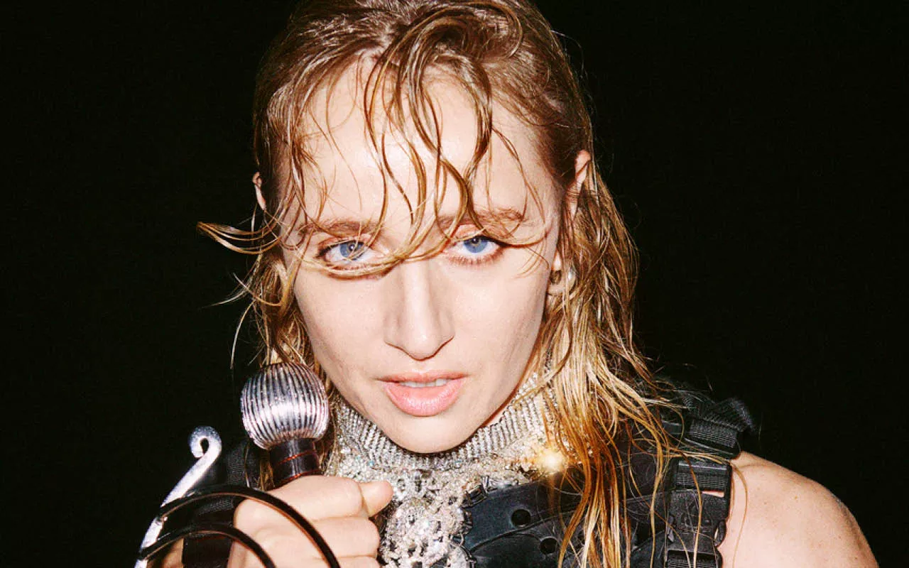 Silvana Imam gör huvudrollen i Hamlet