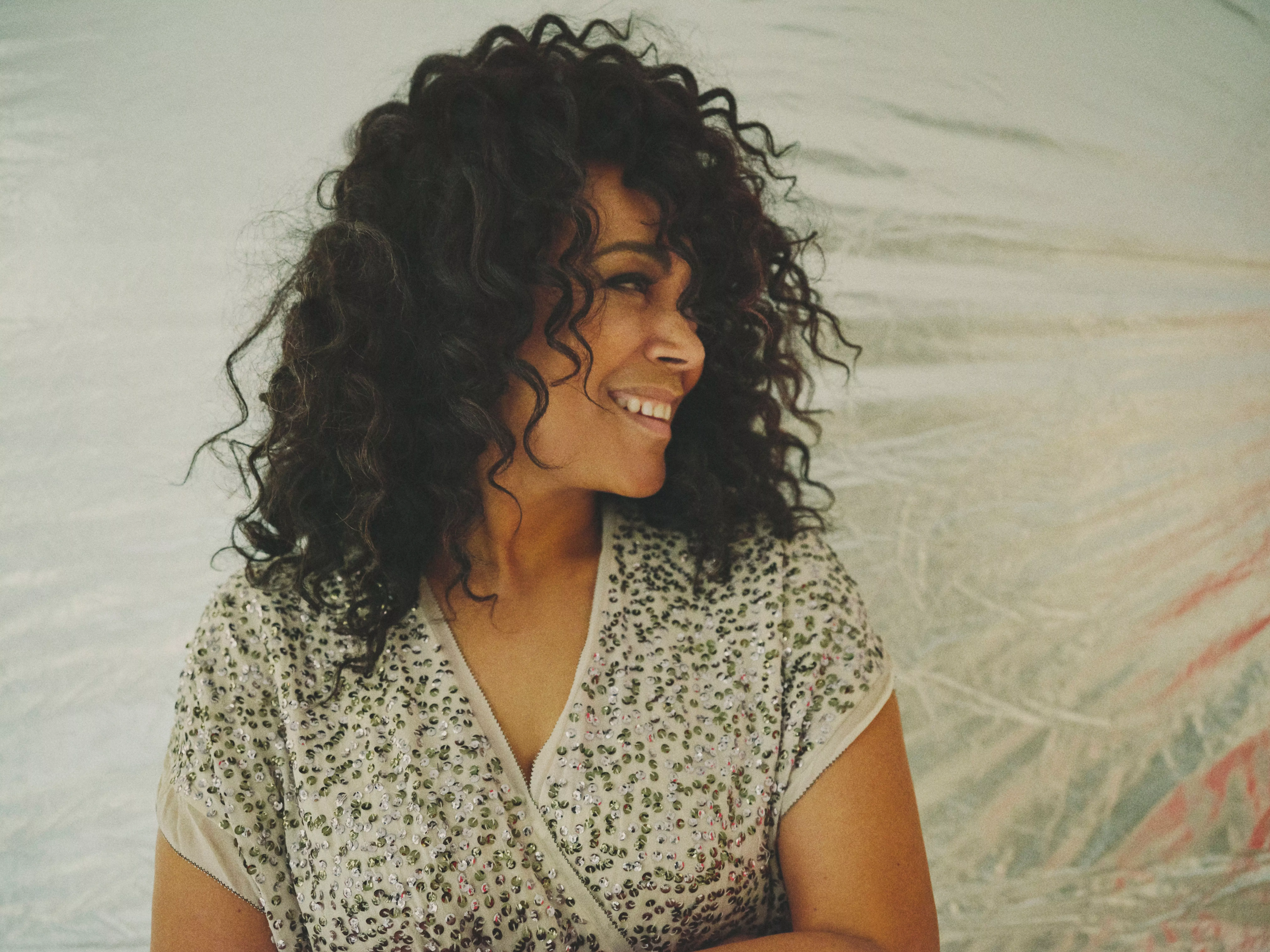 Caroline Henderson varsler dansksproget album og turné