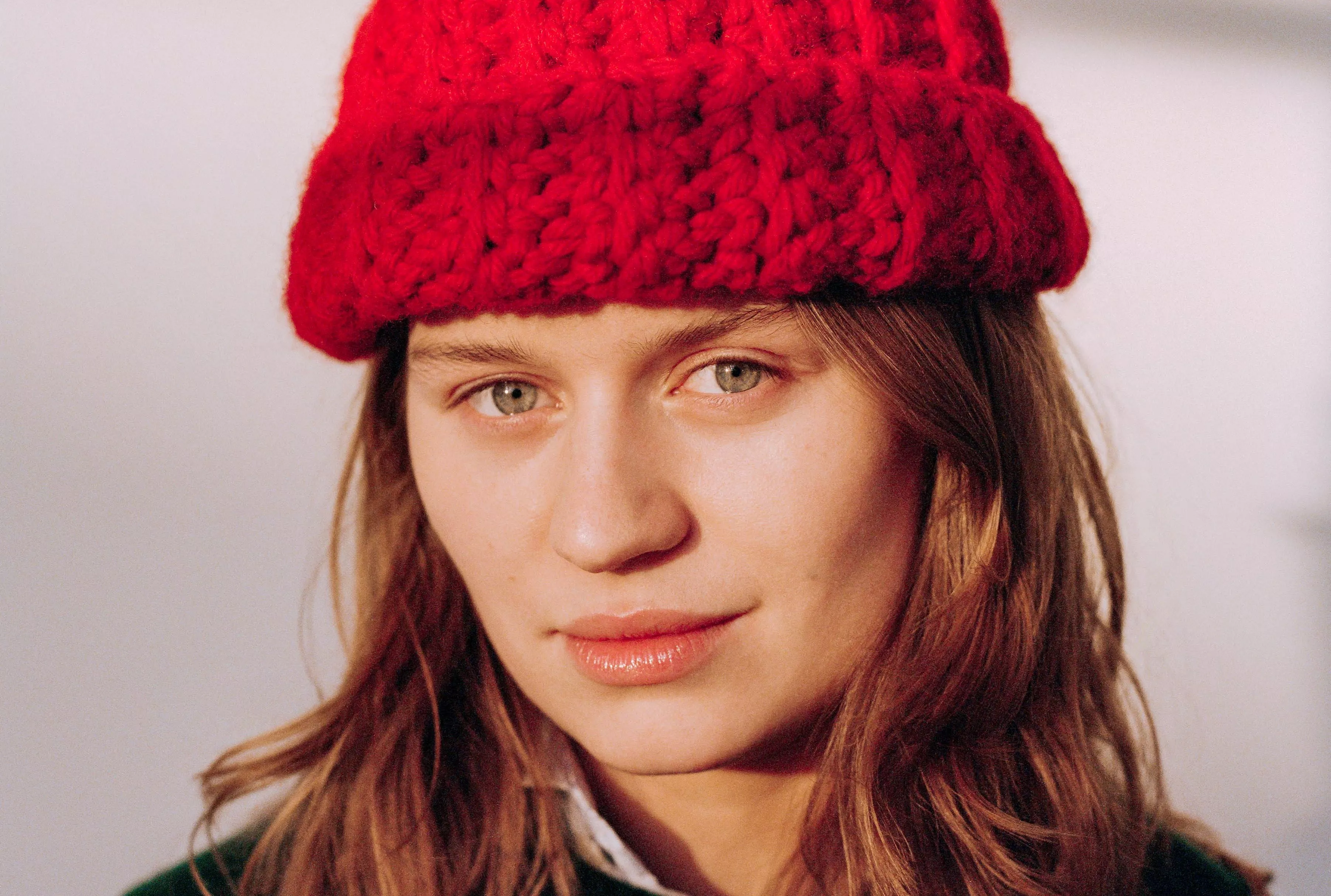 Sidste år varmede hun op for Taylor Swift. Nu kommer norsk popfænomen til Danmark